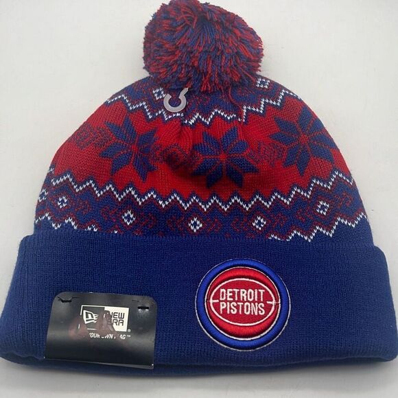 New Era NBA Detroit Pistons Snow burst Pom Cuffed Knit Mens‎ warm Beanie NWT - Picture 1 of 5
